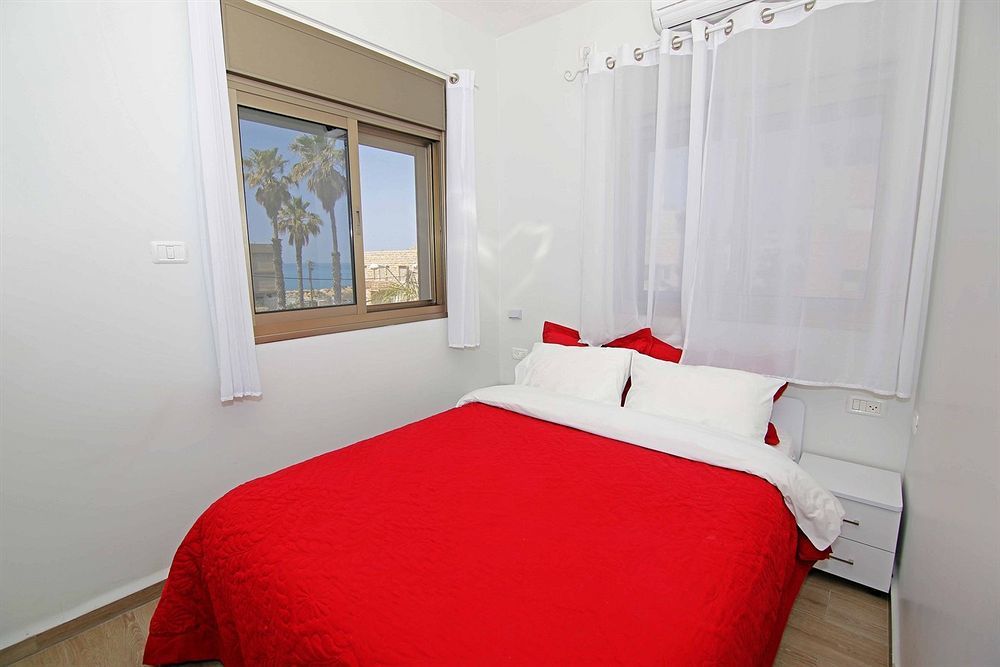 Sea Plaza Hotel Haifa Buitenkant foto